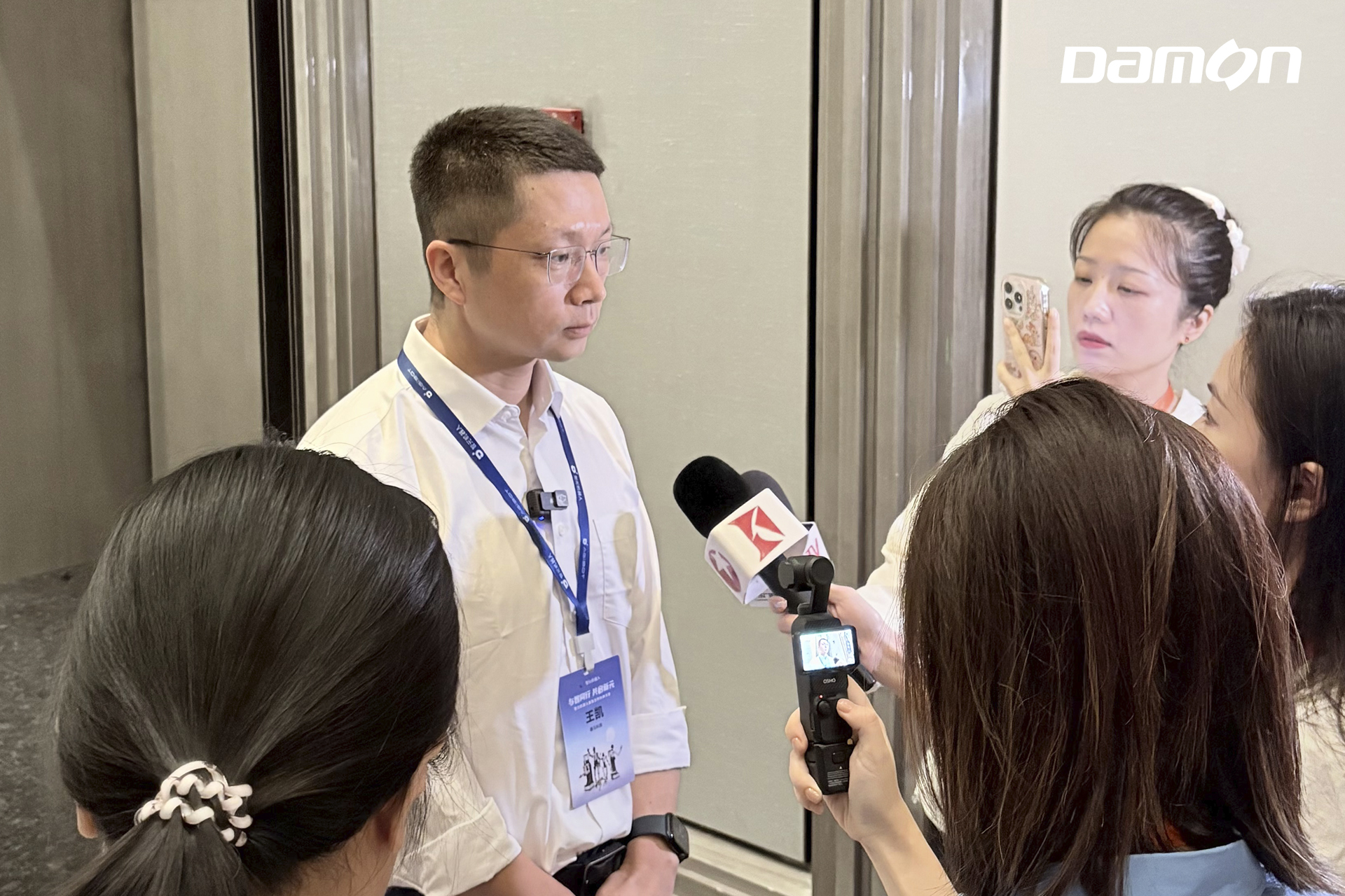 1758269232498112.jpg 4.jpg